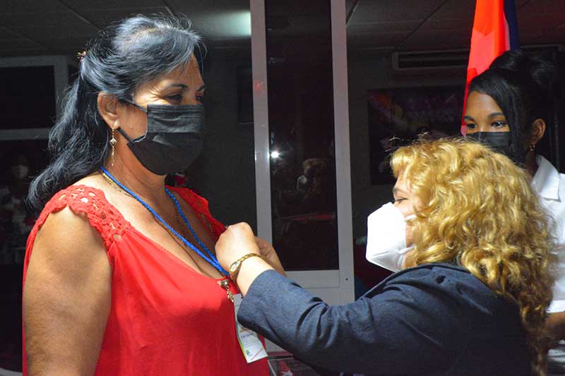 día trabajador TH 5