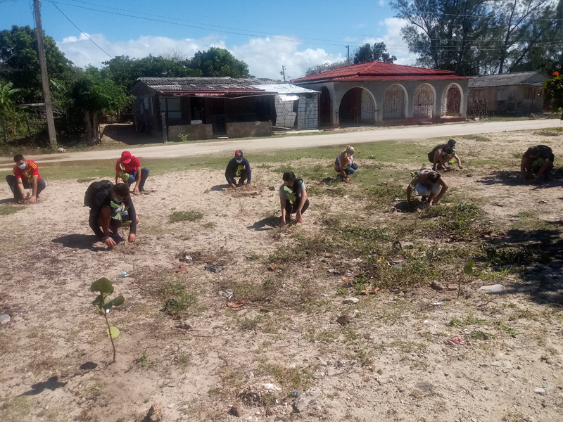 jovenesholguineros 4