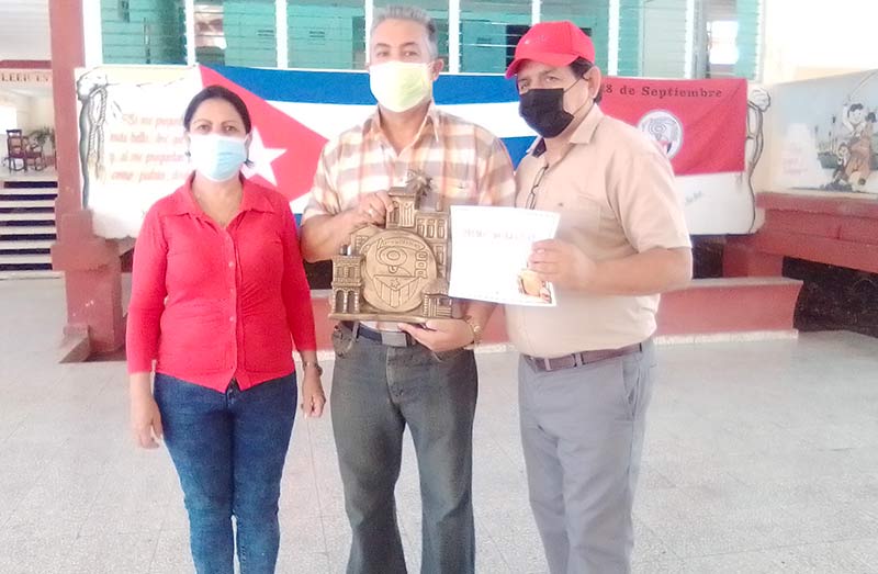 seminternado premio barrio 6