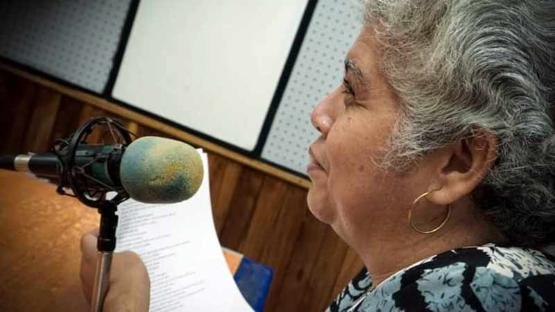 Poetisas Kenia Leyva