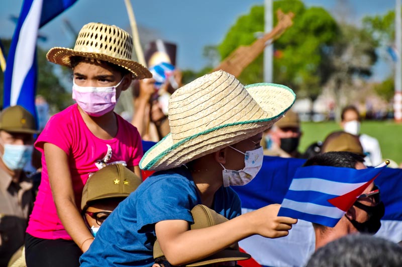 hcs niños primerodemayo 17