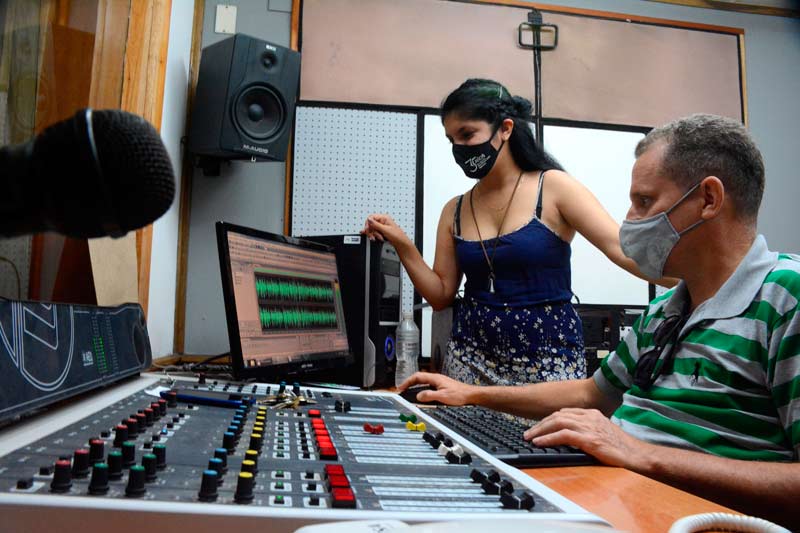 Radio 04