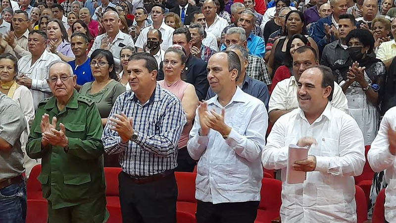 Fotos: Lourdes Pichs y Elder Leyva Poder Popular Holguín