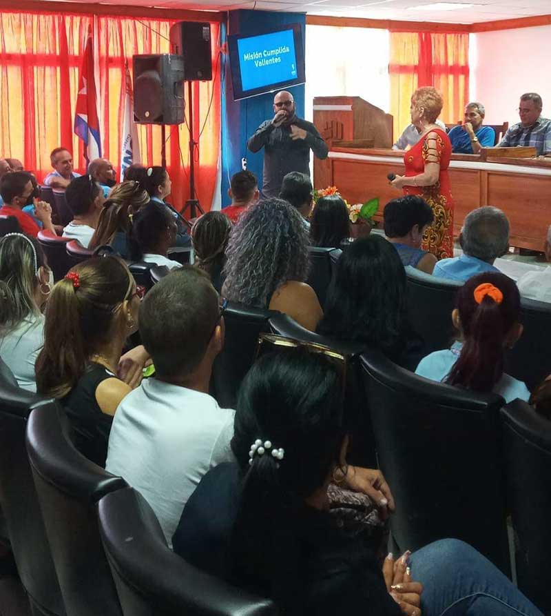 trabajadores eléctricos revolución 2