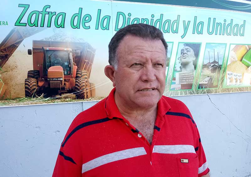 Rodolfo Mora Mora, director general de la Empresa Agroindustrial Azucarera Urbano Noris. zafra azucarera Rodolfo Mora 2