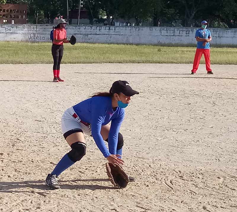 softbol feme Ailen Garcia