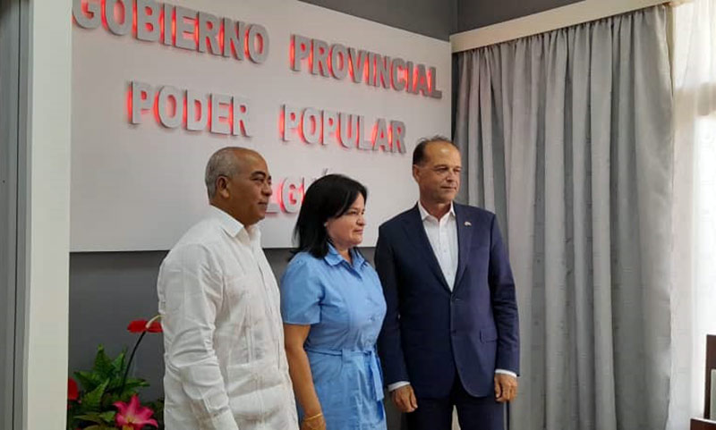 Embajador Británico Holguín 4