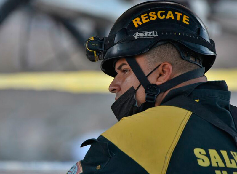 Labores rescate Hotel Saratoga 1