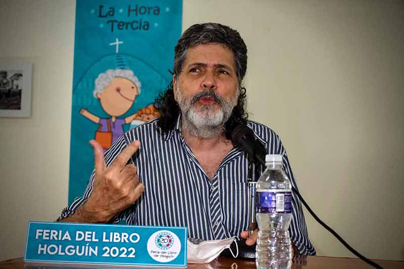 hcs Holguín feria del libro 02