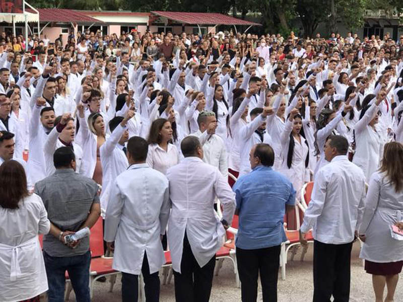 Graduación Salud 03