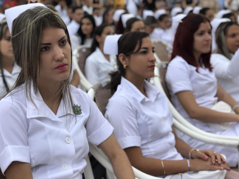 Graduación profesionales Salud 04