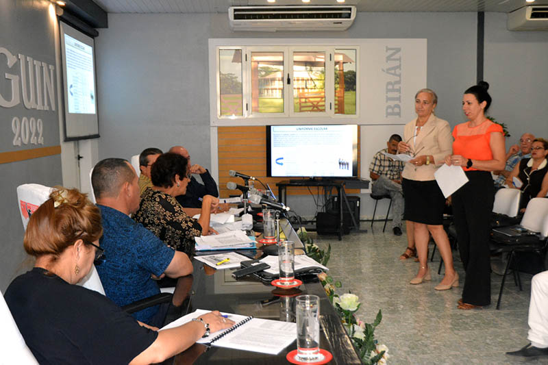 Ministra Educación 04