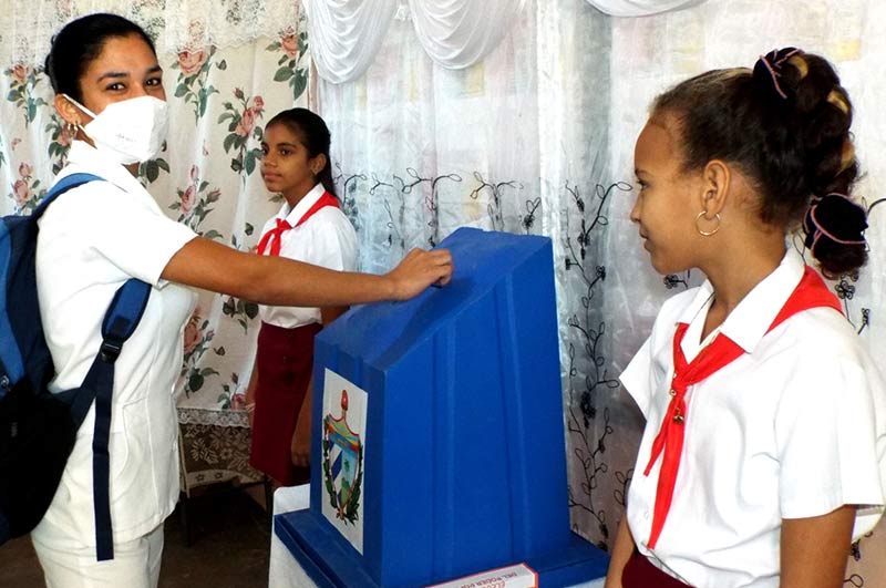 jóvenes votaciones ATH