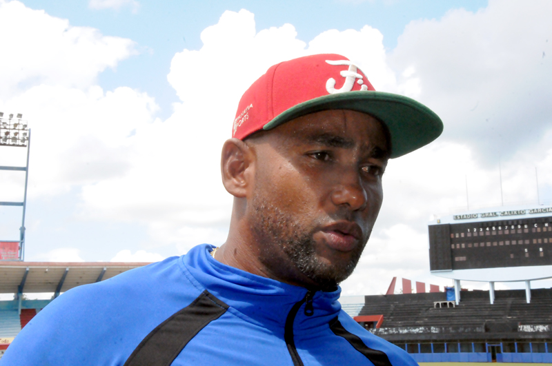 Beisbol Edilse Silva elderleyva