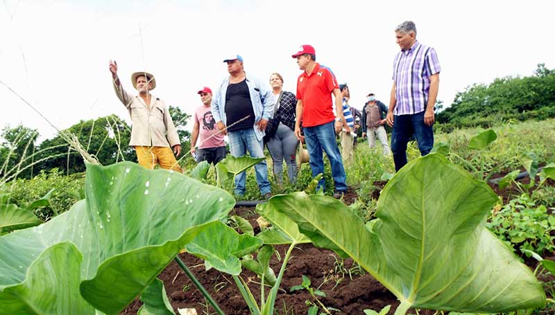 beola autoridades visita 3