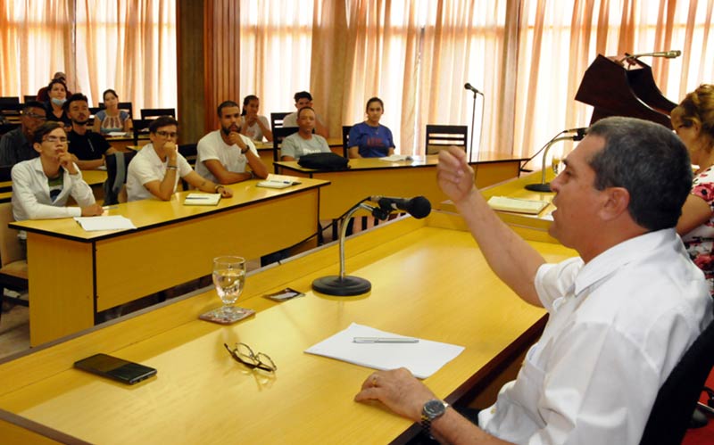 Secretario dirigentes estudiantiles 4
