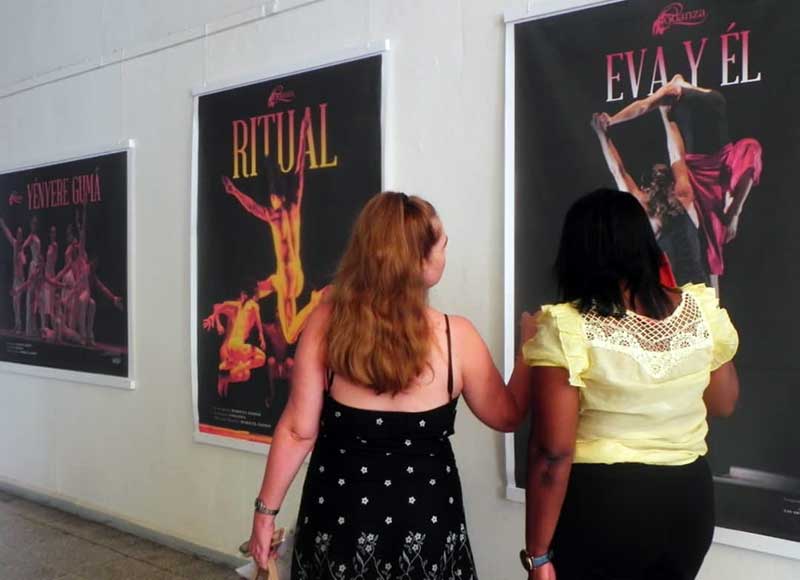 Fotos: Sheyla Díaz Figueras (estudiante de periodismo) codanza muestra fotográfica 1