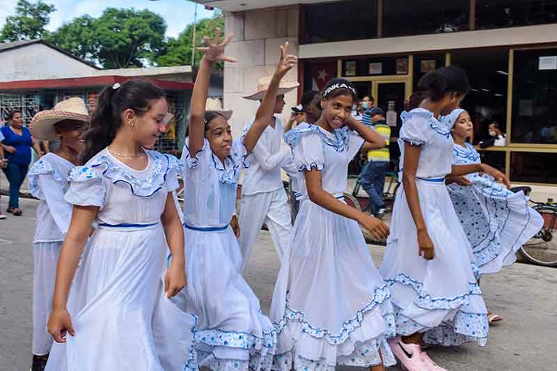 mayarí verano fin HCS 4