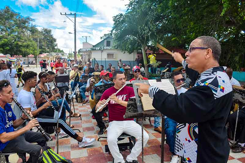 mayarí verano fin HCS 6