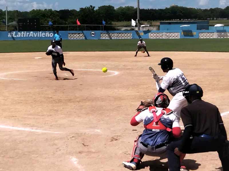 Fotos: Cortesía de Guillermo Rodríguez softbol hguin cuarto lugar 2