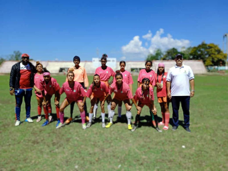 fútbol femenino Holguín