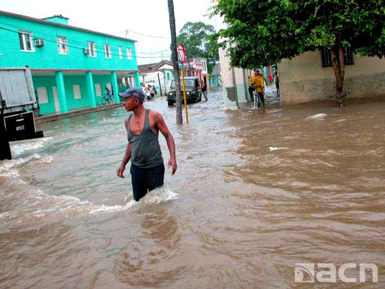 huracan ike mayari 13