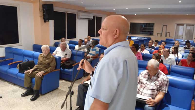 ramiro valdés ATH 7