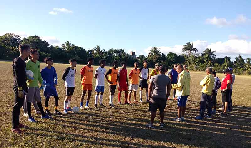 Panteras de Holguín iniciaron su preparacion para el Torneo Apertura de Fútbol