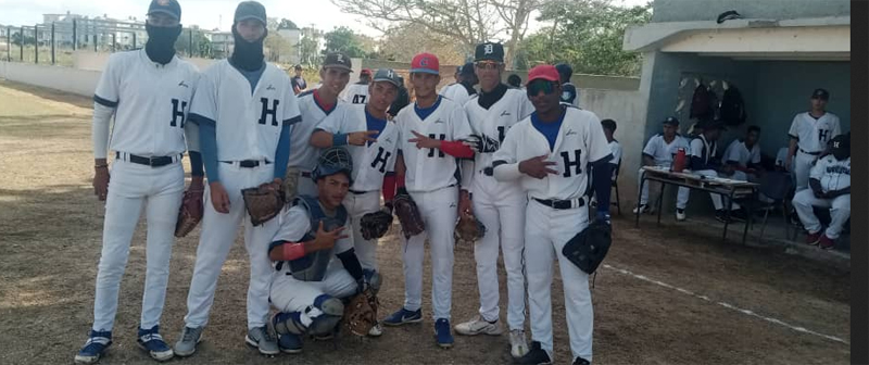 juvenil Holguin1