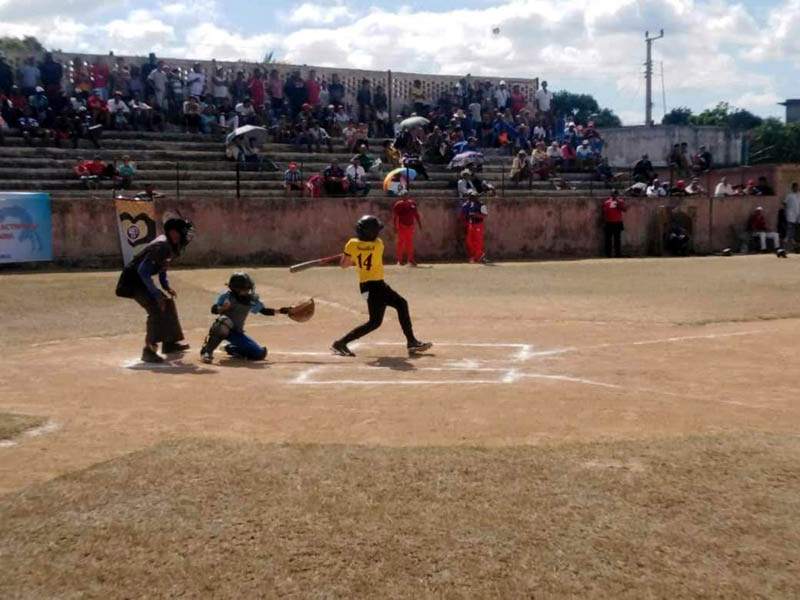 Foto: Perfil de Facebook de Telecristal pelota 3
