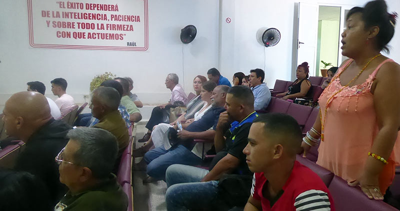 pescadores asamblea balance.Foto VargasCOK