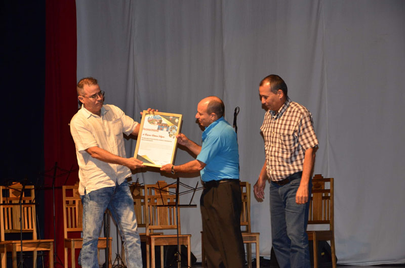 trabajadores electricos 2