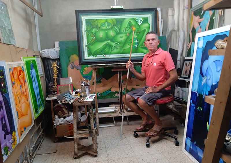 Jorge Luis Cudina Martínez en su taller. Cudina Jorge Luis HCS 1