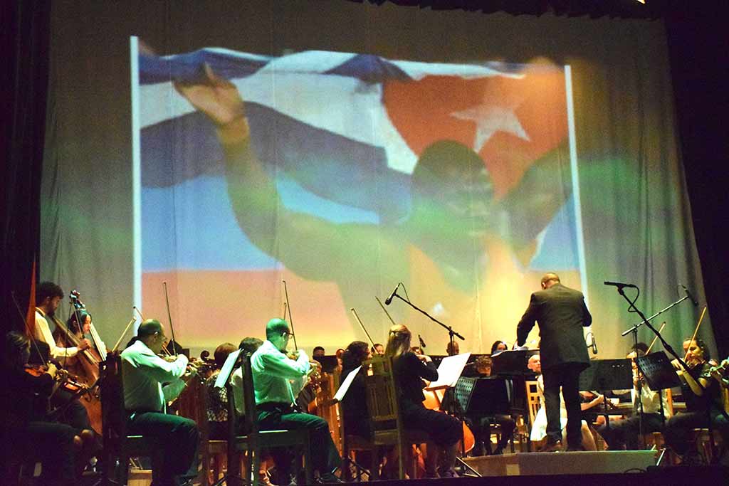 rebeldía nacional día HCS 1