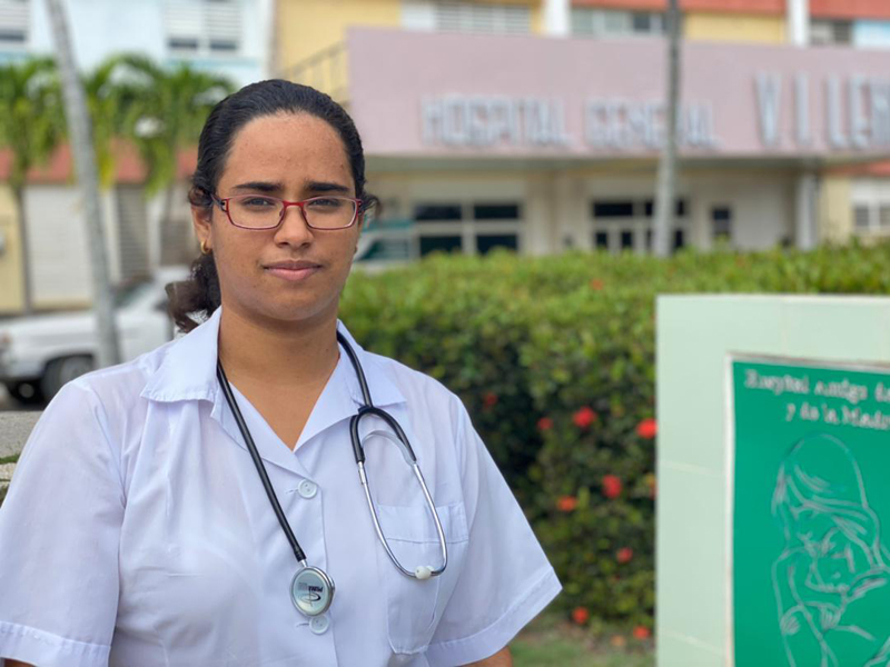 Claudia Estudiante medicina