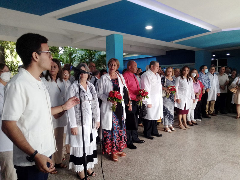Fotos: Perfil de Facebook de la UCMHo. Reacreditación Medicina 1