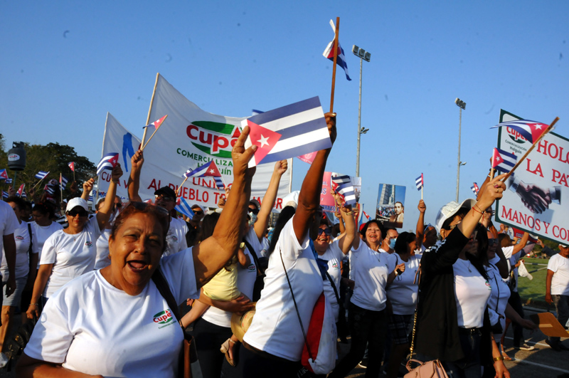 desfile primero mayo ELA 7
