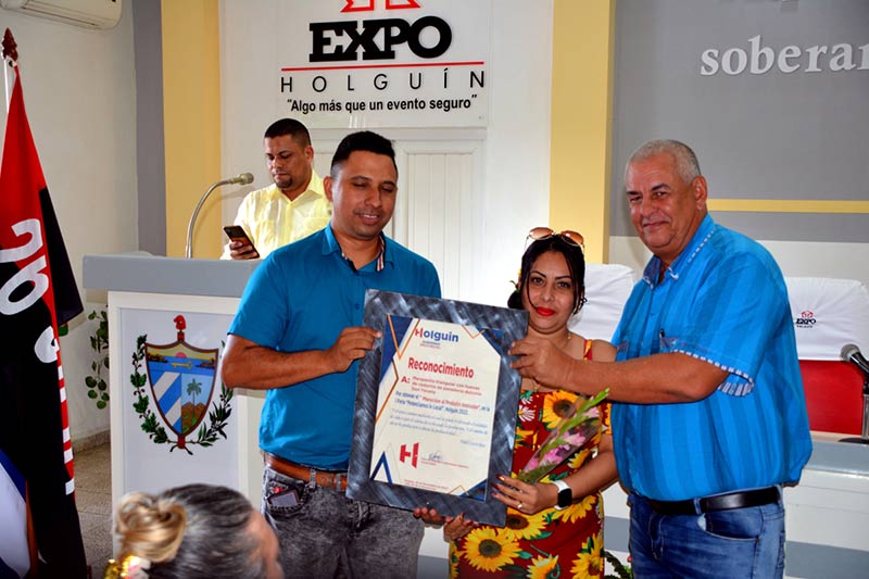 feria holguín clausura ATH 6