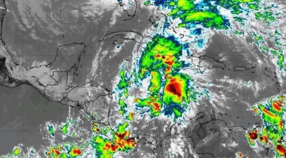 lluvias baja tropical