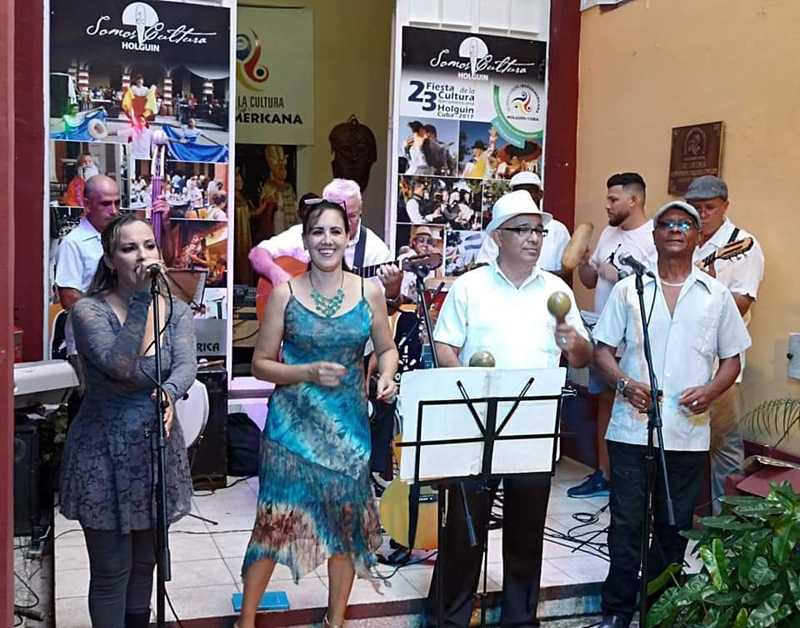 Fotos: Centro Cultural la Luz Cacoy 1