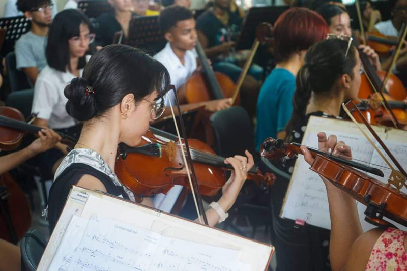 Ensayos en los días previos a la "Fiesta Sinfónica". Fotos: Perfil de Facebook Orquesta Sinfónica de Holguín Fieesta sinfonica 1
