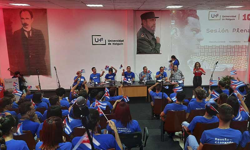 conéctate evento universidad UHo 2