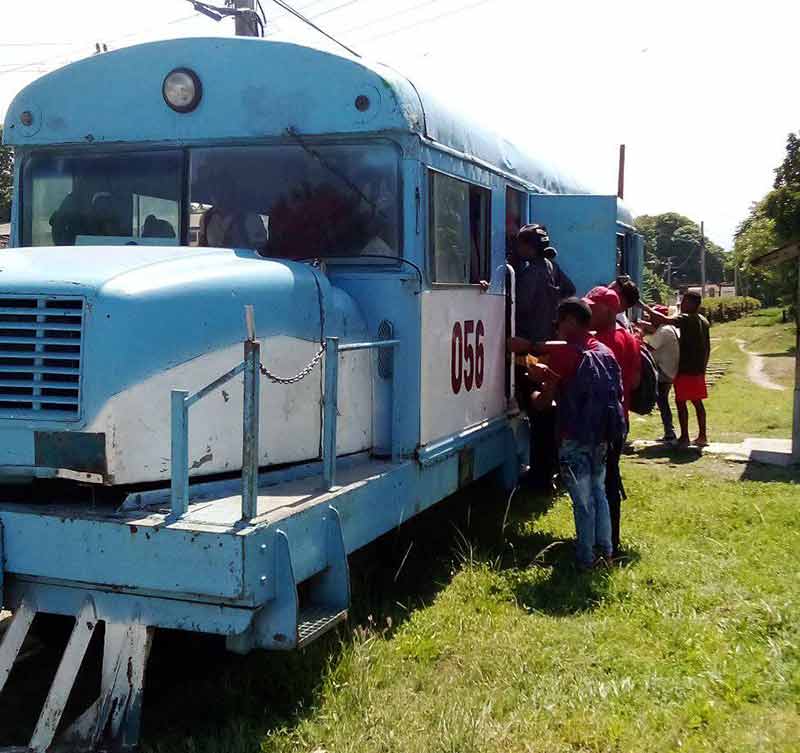 ferrobús Cayo mambí 2