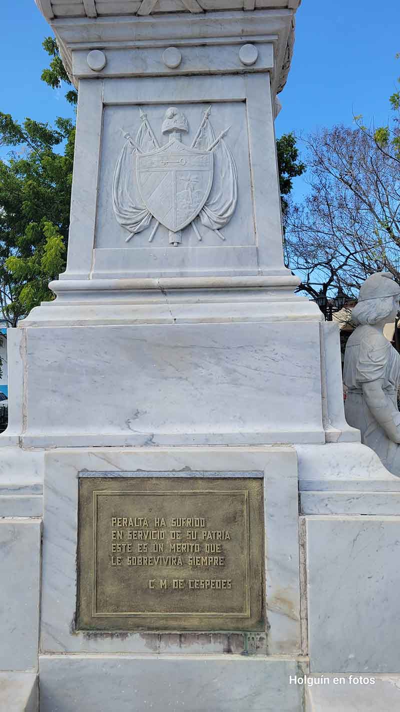 estatua julio grave de peralta 8