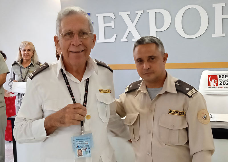 aduana aniversario Yanela 11