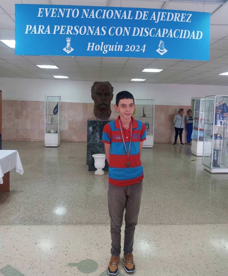 ajedrez héctorL discapacidad 1