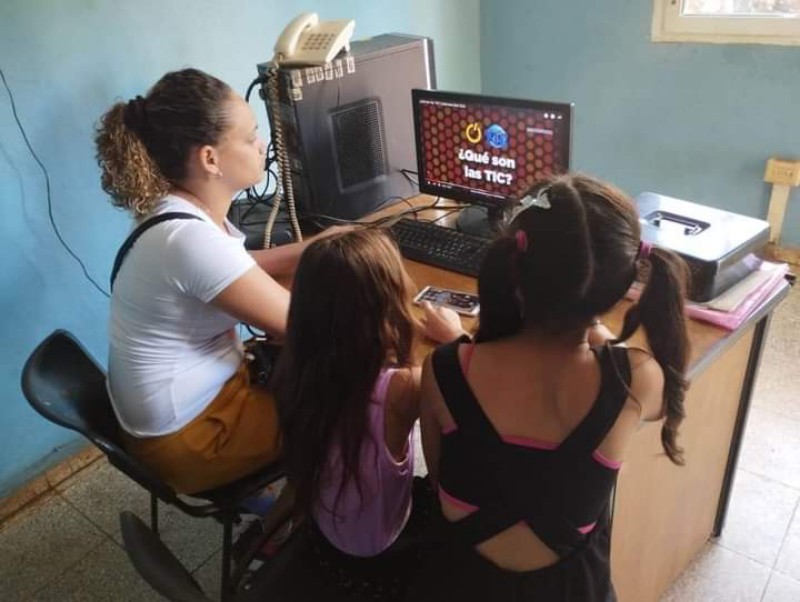 tecnología niñas 03