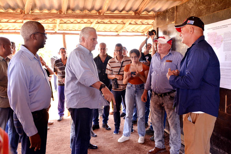 Díaz Canel Banes 05