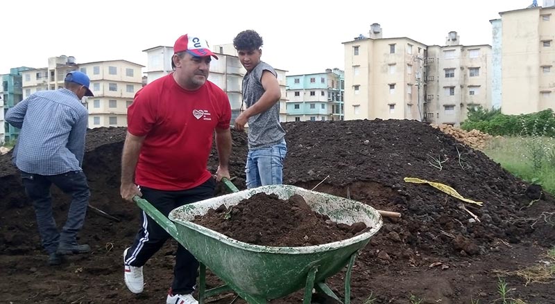 Brigada Producción abanderamiento 5