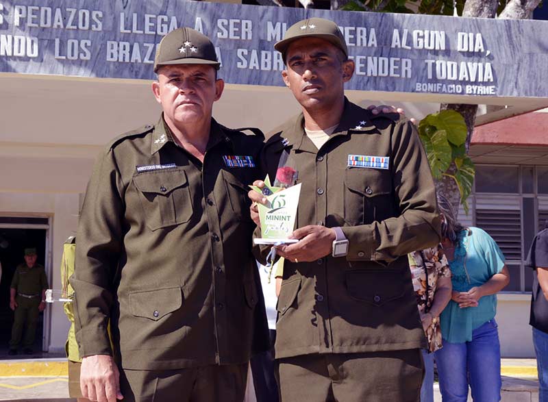 minint aniversario ATH 11